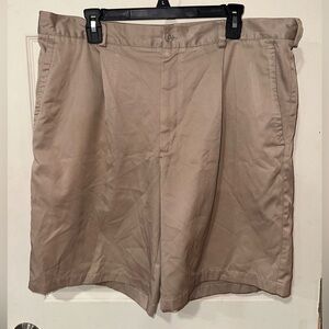 Men’s Nike Fit Dry Golf Tan Shorts